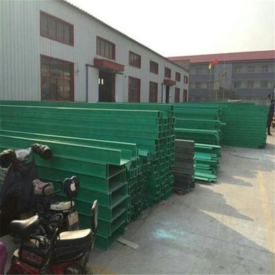 供應(yīng)黔江梯級(jí)式電纜橋架規(guī)格多款大跨距電纜橋架廠24小時(shí)服務(wù)